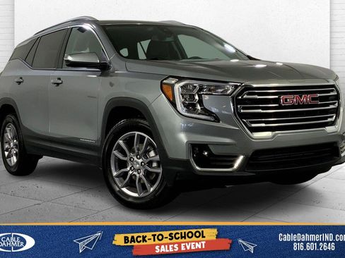 Used 2023 GMC Terrain SLT AWD/4WD image 1