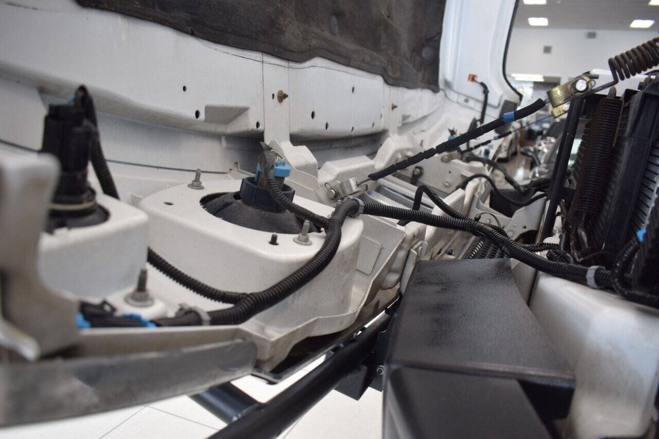 Used 2003 HUMMER H2 w/ Preferred Equipment Group AWD/4WD image 55