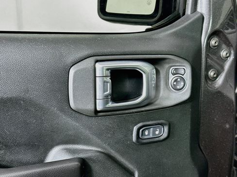 Used 2020 Jeep Wrangler Unlimited Sport AWD/4WD image 15