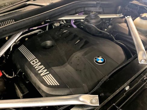 Certified 2024 BMW X7 xDrive40i w/ M Sport Package AWD/4WD image 29