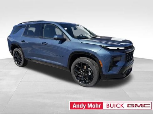 Used 2024 Chevrolet Traverse RS AWD/4WD image 2