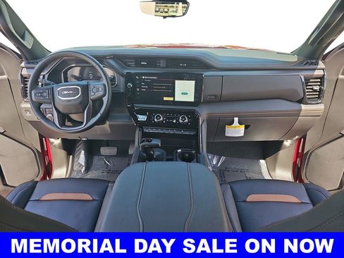 Used 2025 GMC Sierra 1500 AT4 w/ AT4 Premium Package AWD/4WD image 9