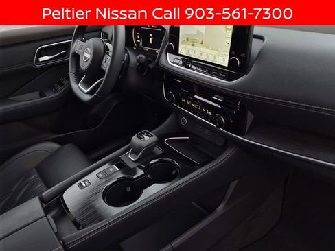 Certified 2023 Nissan Rogue Platinum w/ Platinum Premium Package FWD image 13