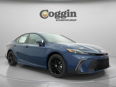 New 2026 Toyota Camry SE FWD image 25