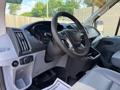 Used 2019 Ford Transit 250 148 Medium Roof RWD image 25