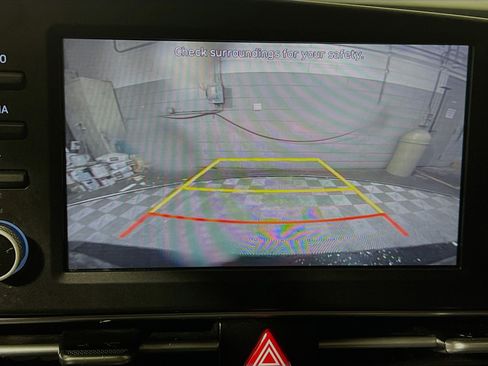 Used 2021 Hyundai Elantra SEL FWD image 27