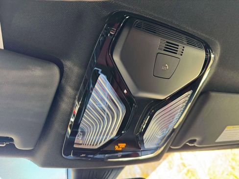 Used 2025 BMW M4 Competition w/ Executive Package image 30