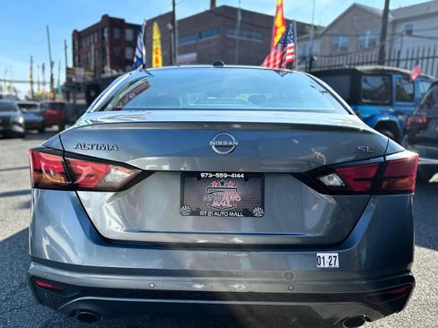 Used 2023 Nissan Altima 2.5 SL FWD image 5
