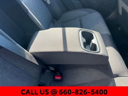 Used 2025 Toyota Camry LE image 7