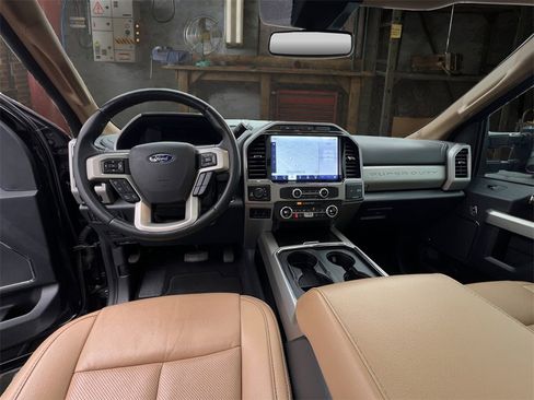 Used 2022 Ford F250 Lariat w/ Lariat Ultimate Package image 21