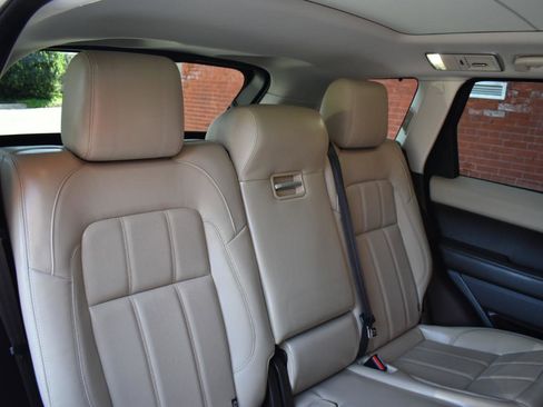 Used 2018 Land Rover Range Rover Sport HSE AWD/4WD image 15
