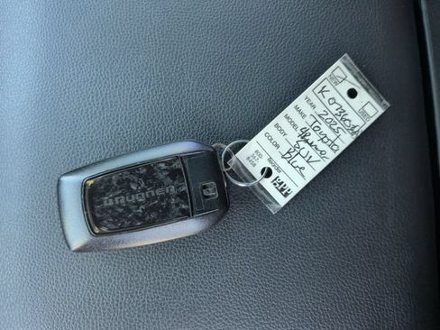 Used 2025 Toyota 4Runner Limited RWD image 36