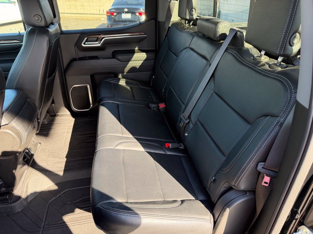Used 2023 Chevrolet Silverado 1500 LT w/ All Star Edition Plus AWD/4WD image 9