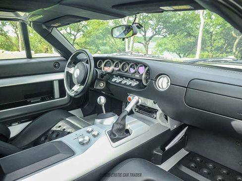 Used 2005 Ford GT RWD image 37