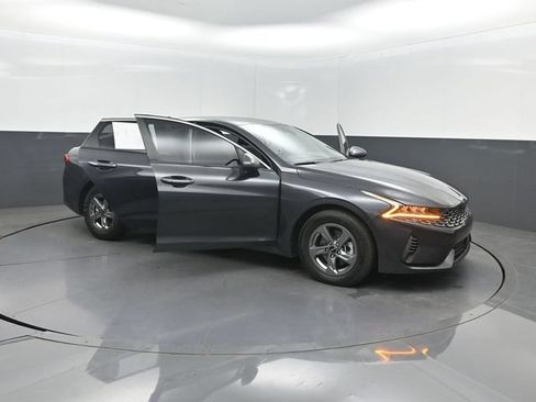 Used 2024 Kia K5 LXS FWD image 39