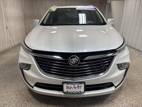 Used 2023 Buick Enclave Essence w/ Experience Buick Package image 8
