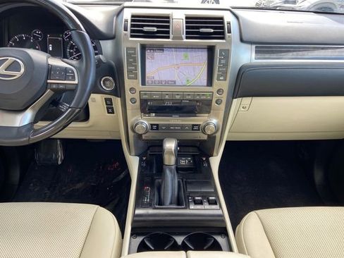 Used 2021 Lexus GX 460 Premium w/ Premium Package image 17