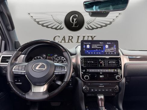Used 2023 Lexus GX 460 Premium w/ Premium Package AWD/4WD image 10