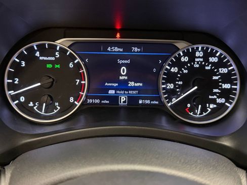 Used 2025 Nissan Sentra SR FWD image 21