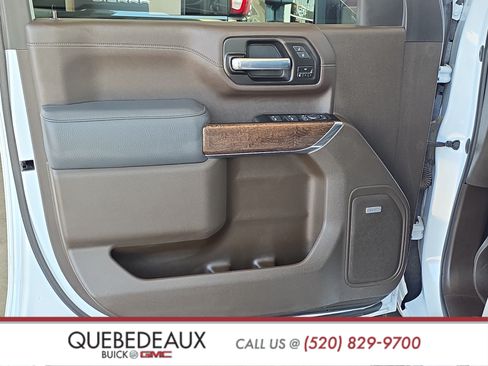 Used 2021 GMC Sierra 3500 Denali w/ Denali Ultimate Package AWD/4WD image 11