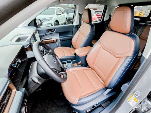 Used 2024 Ford Maverick Lariat w/ 4K Tow Package image 34