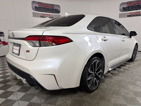 Used 2020 Toyota Corolla SE image 3