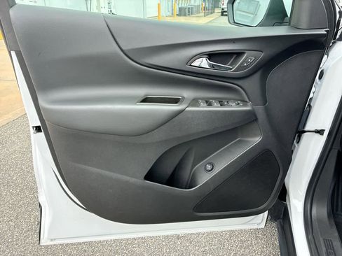 Used 2024 Chevrolet Equinox LT FWD image 21