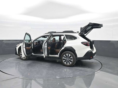 Used 2023 Subaru Outback Touring XT image 44
