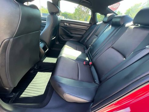 Used 2019 Honda Accord Sport image 17