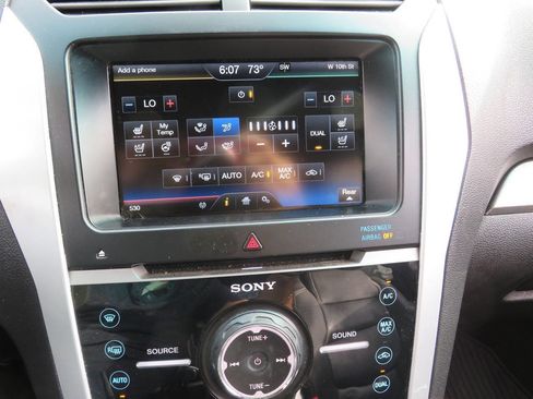 Used 2015 Ford Explorer Sport w/ Equipment Group 401A AWD/4WD image 20