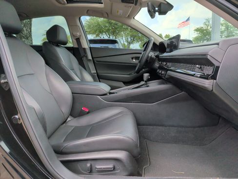 Used 2023 Honda Accord EX-L image 32