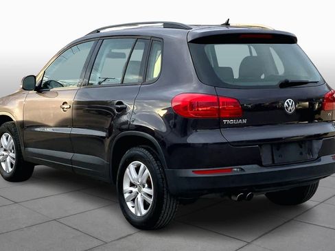 Used 2016 Volkswagen Tiguan S image 11