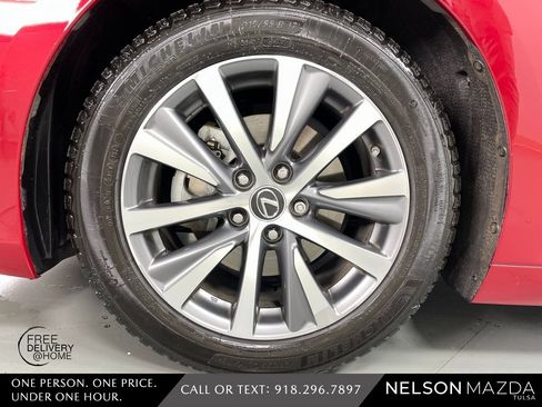 Used 2021 Lexus ES 300h w/ Premium Package image 11