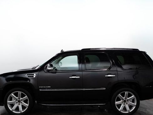 Used 2014 Cadillac Escalade Luxury AWD/4WD image 5