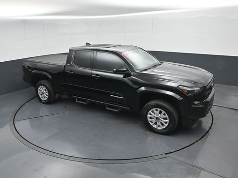 Used 2025 Toyota Tacoma SR5 AWD/4WD image 46