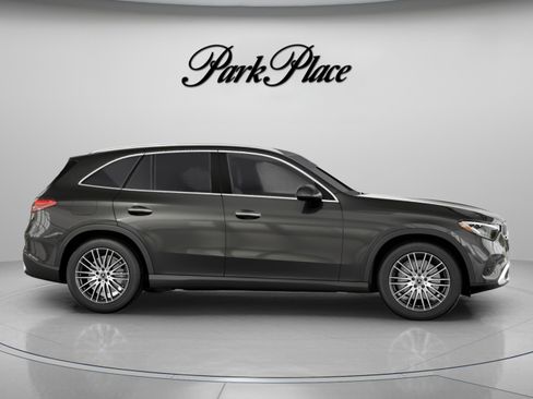 Used 2026 Mercedes-Benz GLC 300 image 36