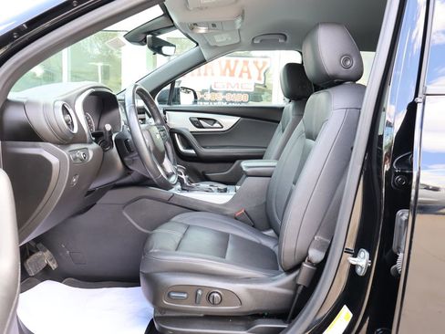 Used 2022 Chevrolet Blazer LT w/ Sound & Technology Package AWD/4WD image 12
