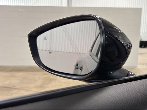 Used 2025 MAZDA CX-50 AWD 2.5 S w/ Premium Package image 15