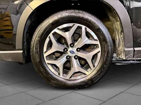 Used 2021 Subaru Forester Premium image 10
