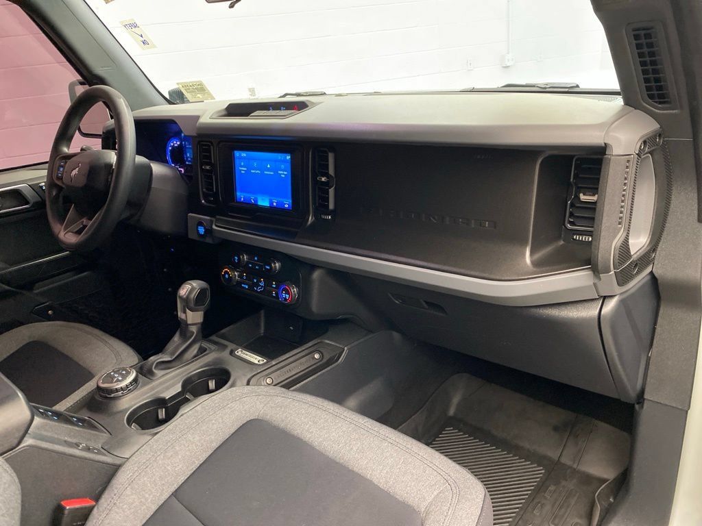 Used 2022 Ford Bronco 4-Door AWD/4WD image 22