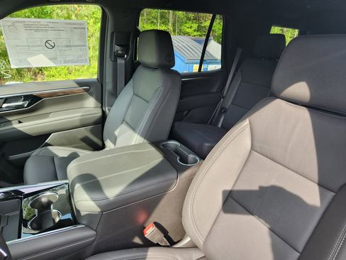 New 2026 Chevrolet Tahoe LT w/ Comfort Package AWD/4WD image 13