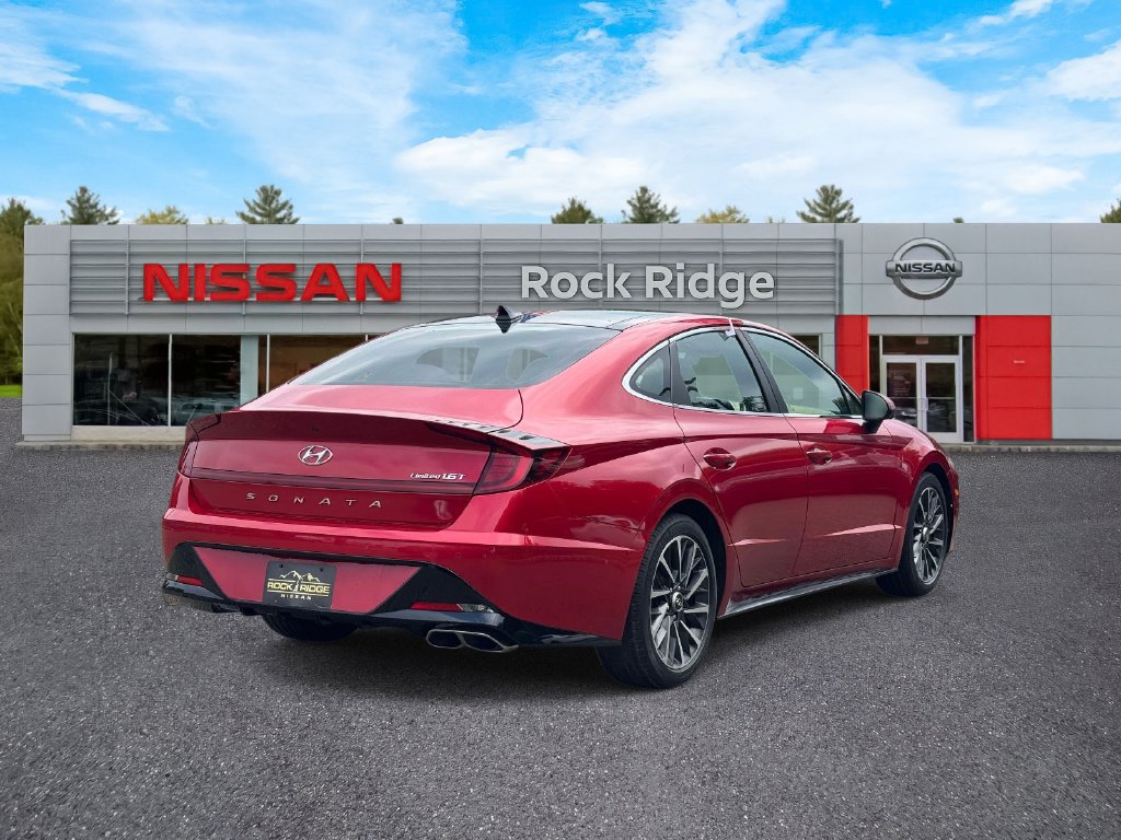 Used 2021 Hyundai Sonata Limited w/ Preferred Accessory Package FWD image 5