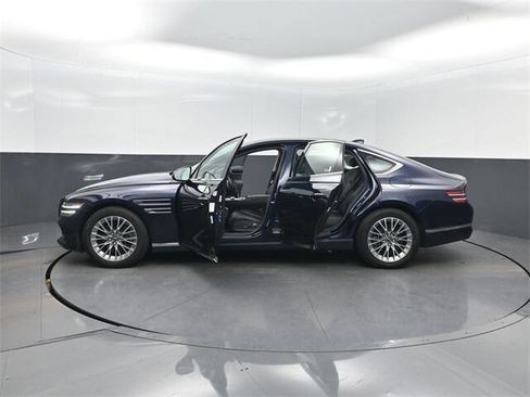 Used 2023 Genesis G80 2.5T image 43