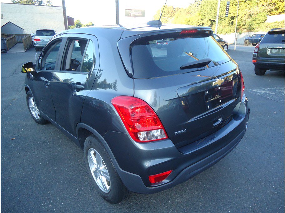 Used 2020 Chevrolet Trax LS FWD image 8