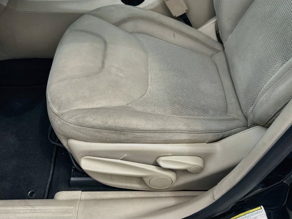 Used 2020 Jeep Cherokee Latitude FWD image 21