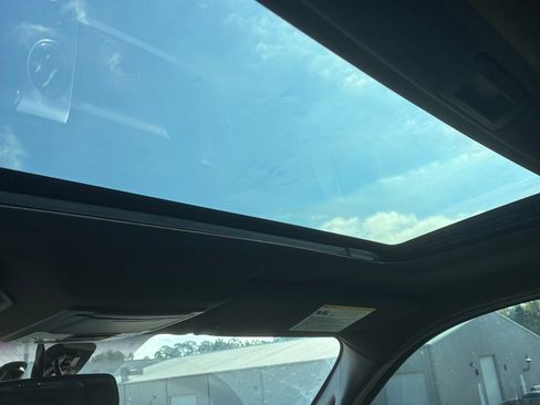 Used 2014 Ford F150 Platinum image 22