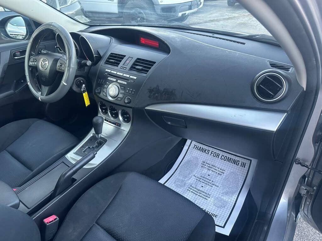 Used 2010 MAZDA MAZDA3 i Touring FWD image 14