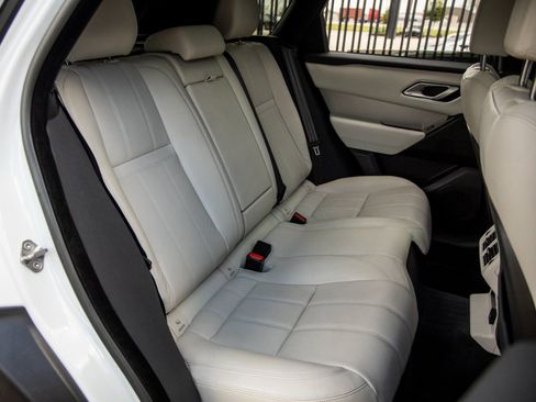 Used 2023 Land Rover Range Rover Velar R-Dynamic S image 35