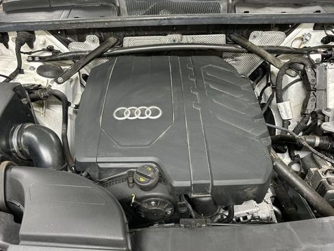 Used 2023 Audi Q5 2.0T Premium w/ Convenience Package AWD/4WD image 24