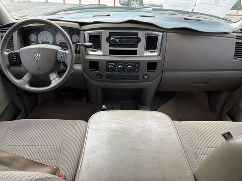 Used 2009 Dodge Ram 2500 Truck SXT image 12